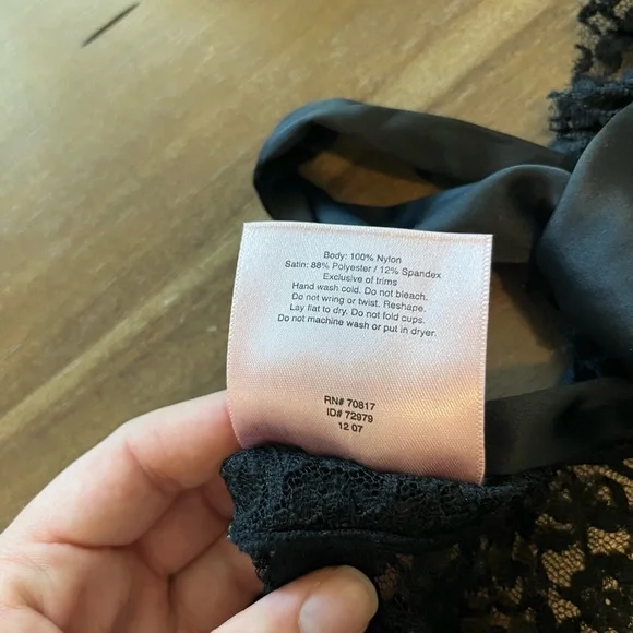 Victoria’s Secret 3 piece black lace set - Picture 12 of 14